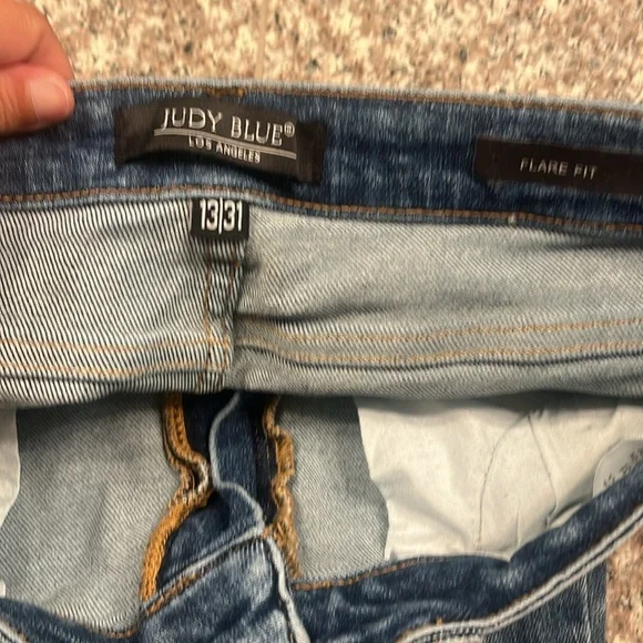 Judy Blue Two-Tone Flare fit Jeans - Picture 8 of 14